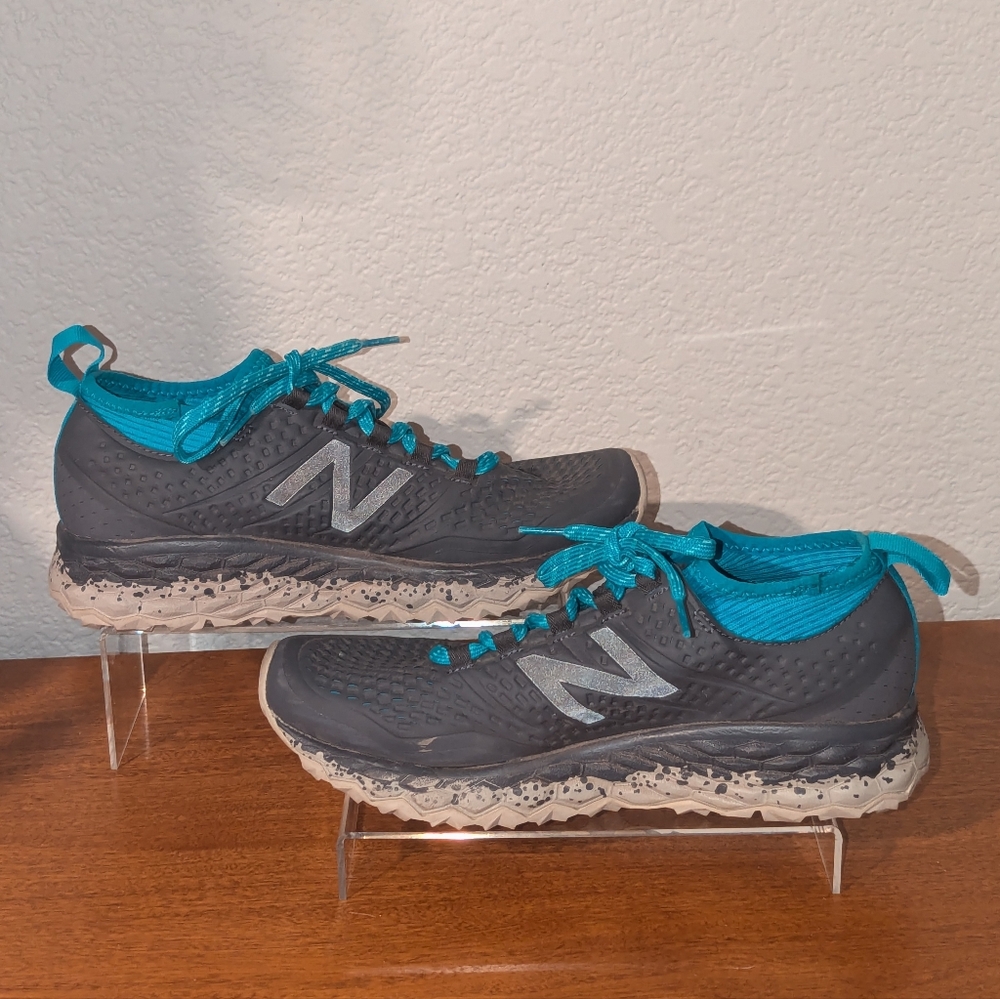 New Balance Running Shoes 8.5 Womens